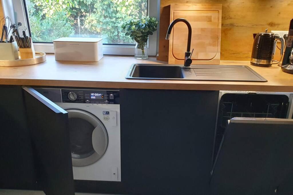 Charmantes Townhaus Mit Garten, W-lan&netflix * Potsdam