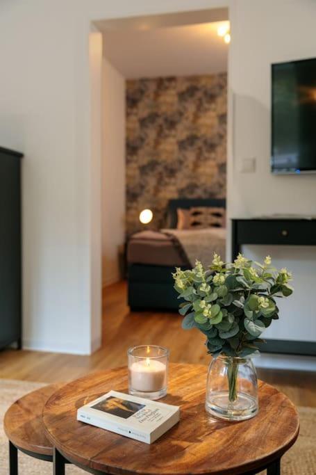 Charmantes Townhaus Mit Garten, W-lan&netflix * Potsdam